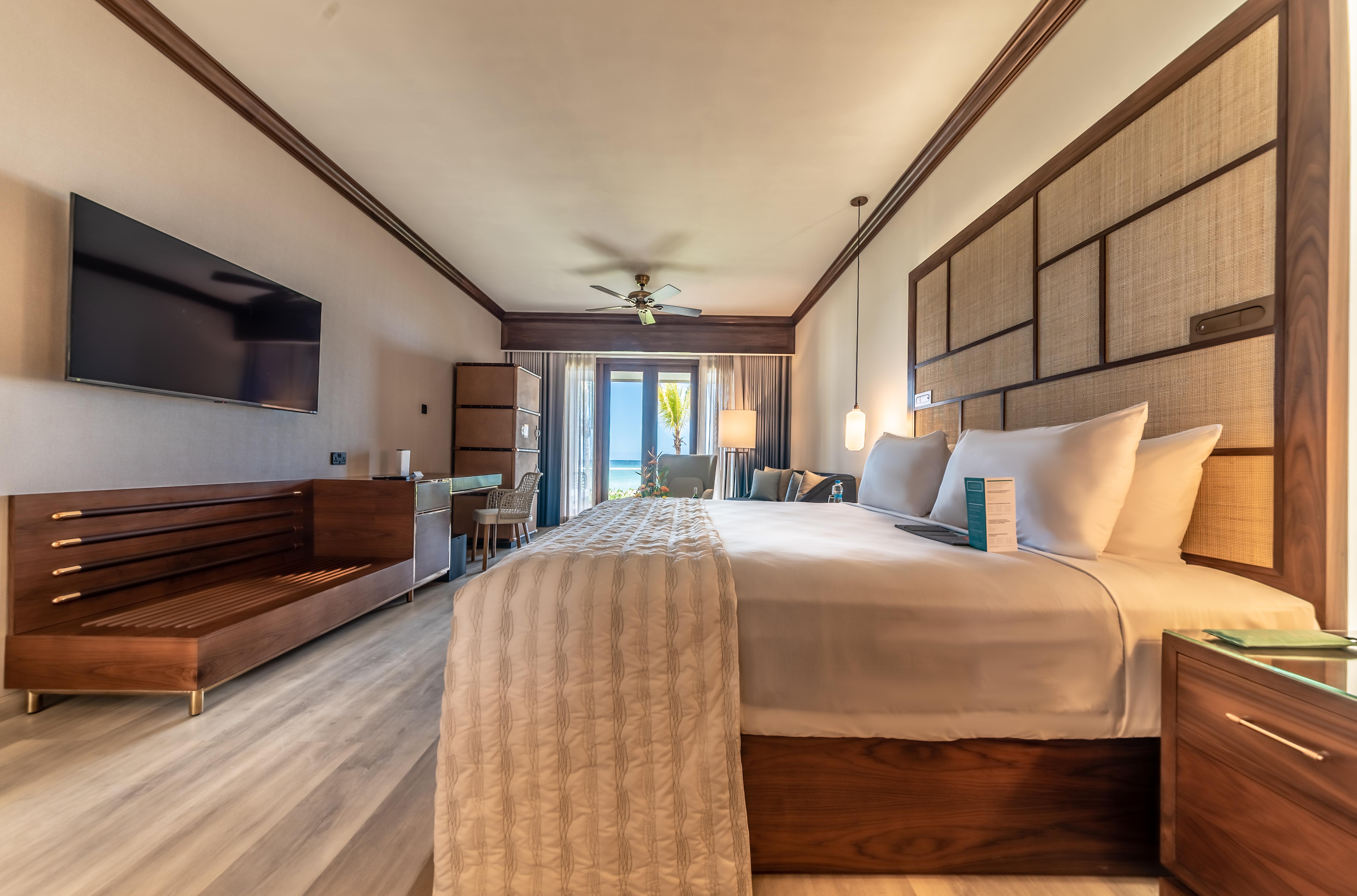 ホテル ル メリディアン イル モーリス ポワント・オー・ピマン エクステリア 写真 A guest room at the Hilton Maldives Iru Veli
