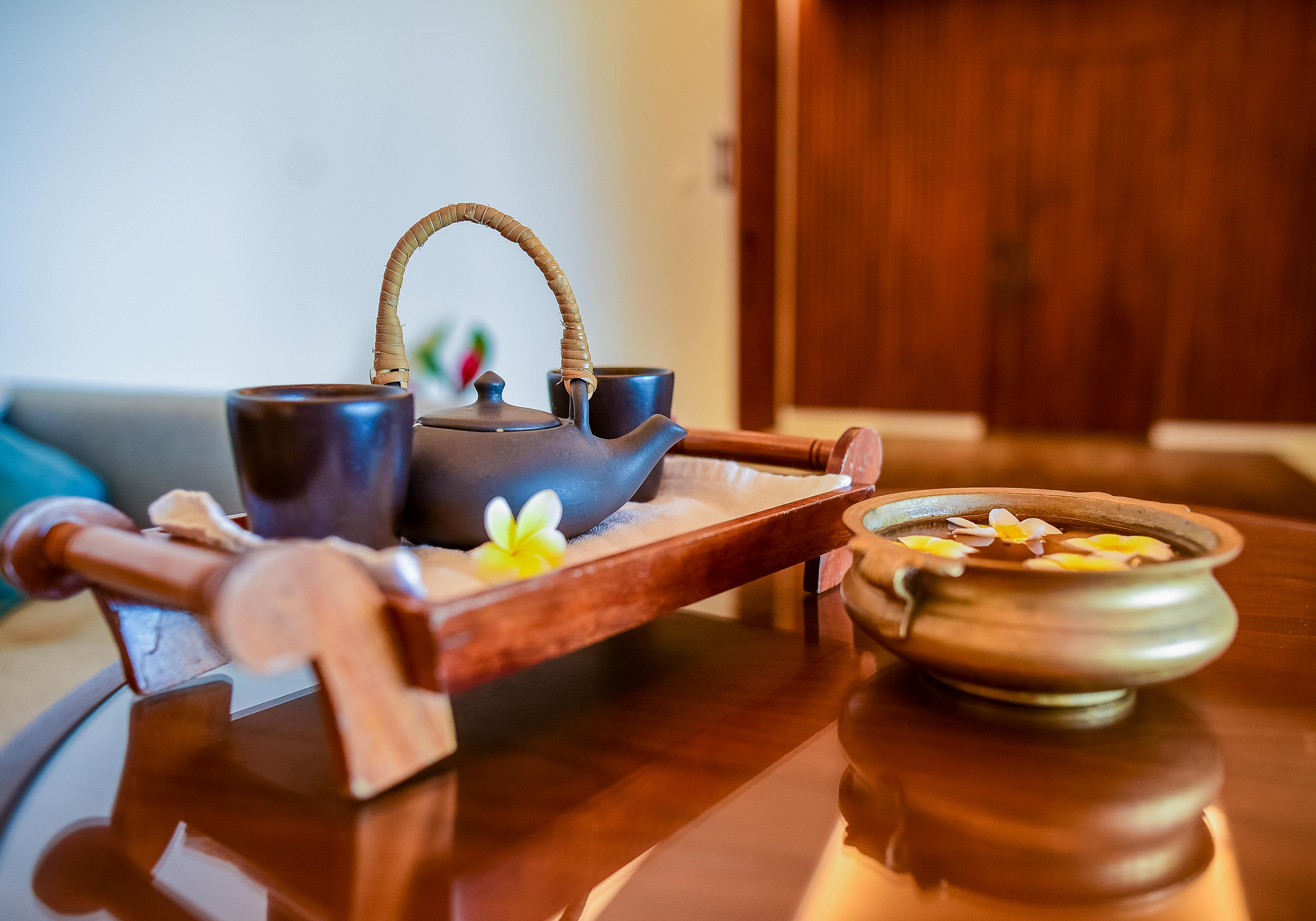ホテル ル メリディアン イル モーリス ポワント・オー・ピマン エクステリア 写真 A traditional Indian tea set
